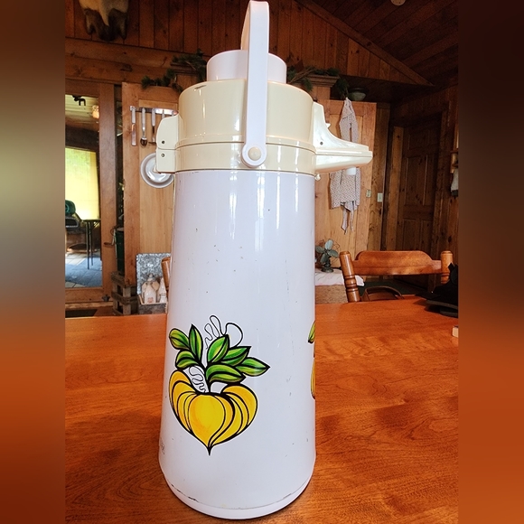 Vintage Airpump Hot/Cold Beverage Dispenser 1.9L - Picture 4 of 12